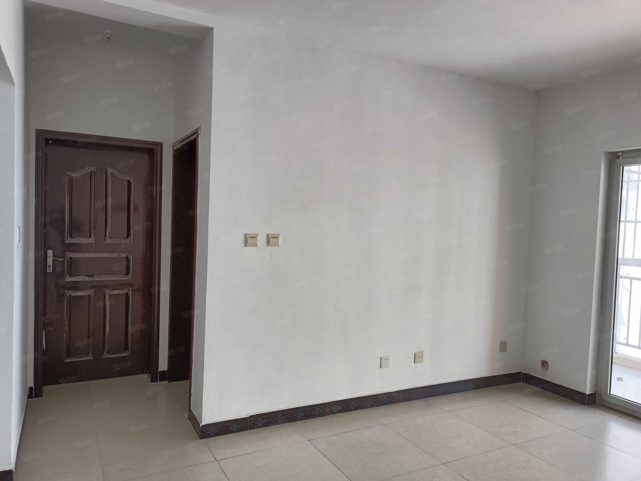 家佳缘小区2室2厅1卫66.36㎡南北19.88万