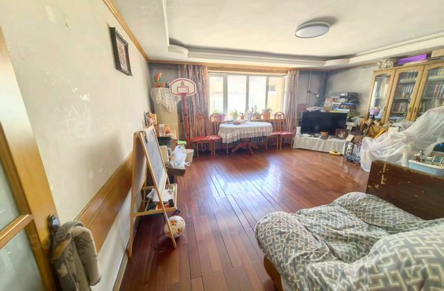 霞曼街小区(霞曼街37号,55号,50号-71号(双号))3室1厅120㎡79.8万二手房图片