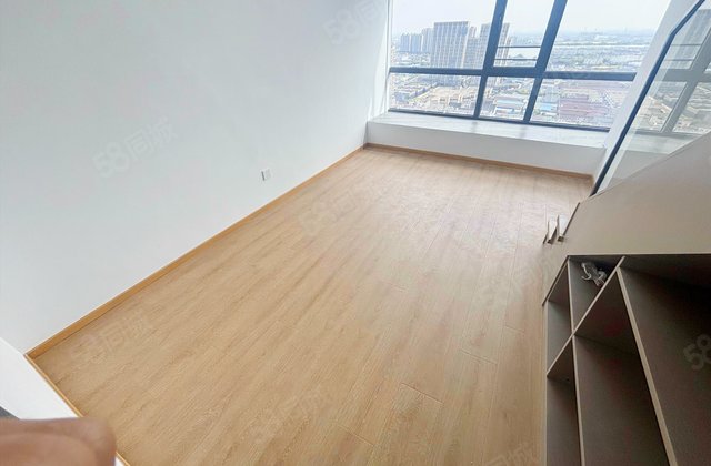 盛泽天虹购物中心2室2厅33㎡33万二手房图片