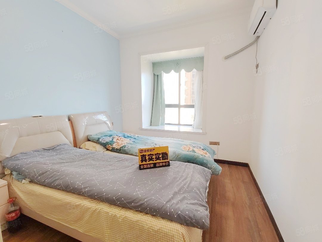 卧龙城3室2厅1卫89㎡南北39.8万