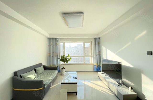 法国小镇3室2厅128.91㎡66万二手房图片