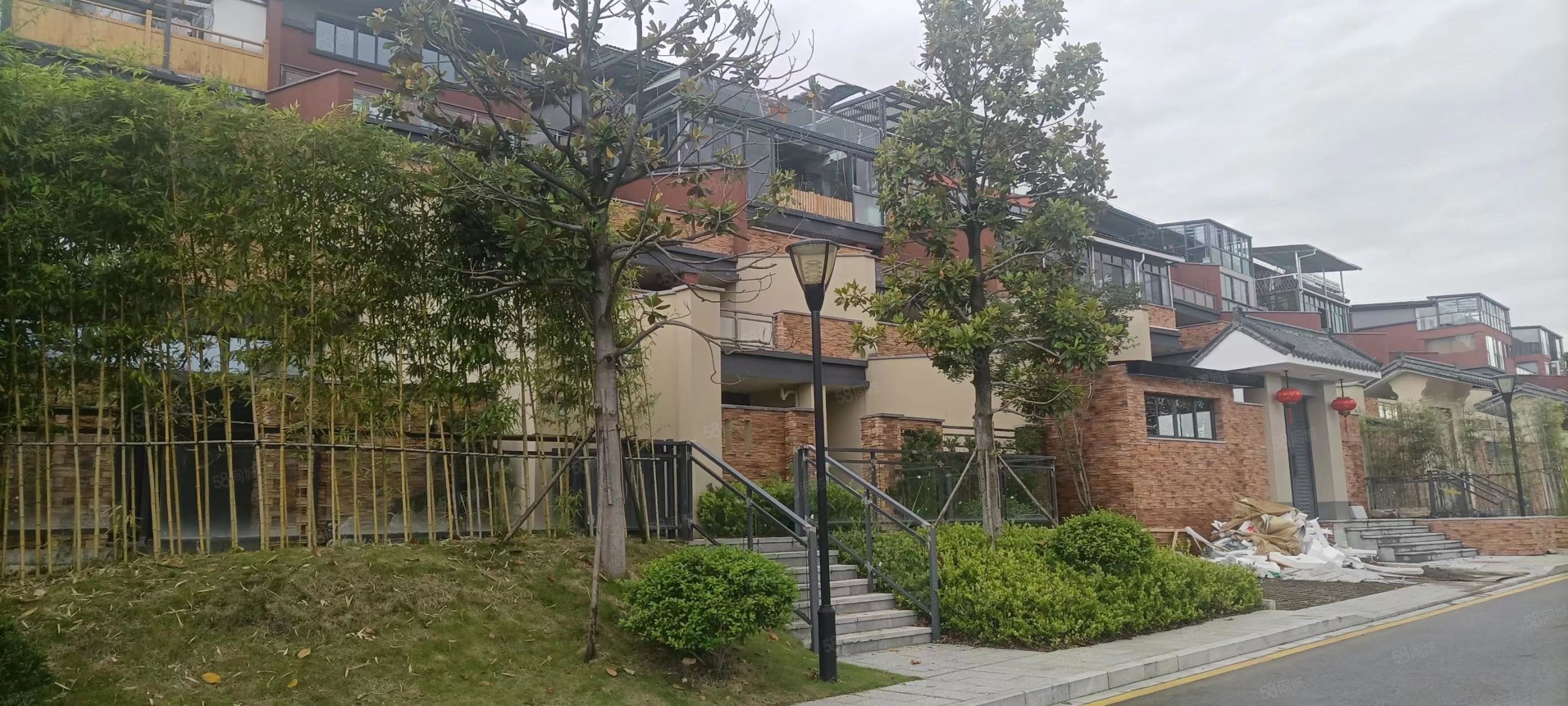 太古奥特莱斯小镇5室5厅5卫90.04㎡东88万