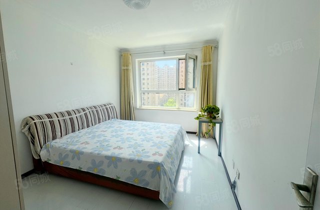 上东城市之光2室1厅71.16㎡52万二手房图片