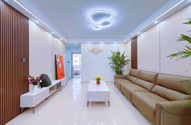 东昌湖边精装好楼层，东方双语早市火车站名人苑出行便利看房方便