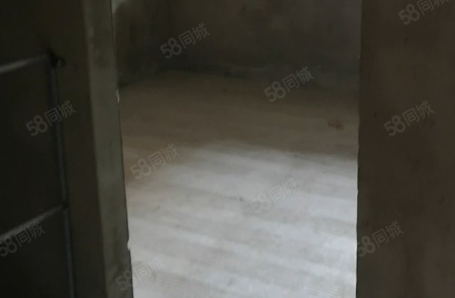 中辰书香里4室2厅256.46㎡80万二手房图片