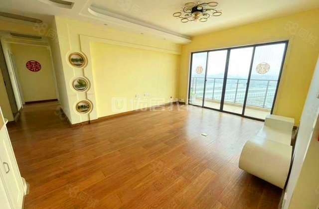 宏桂东昇3室2厅123.28㎡90万二手房图片