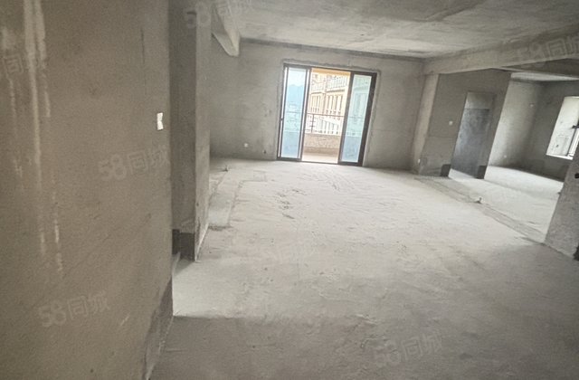 磐谷映象4室2厅135㎡53万二手房图片