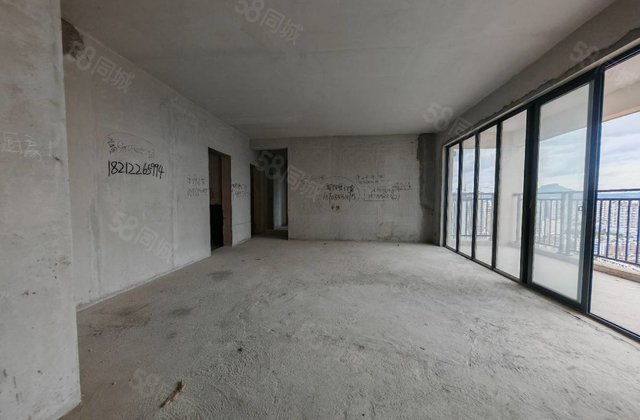 学府名苑4室2厅145㎡77万二手房图片