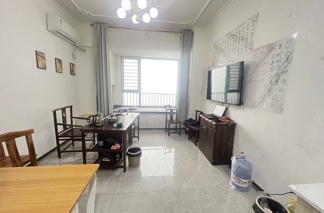 星光时代美境 好楼层 公办自住都可以 阳面 采光好  环境好