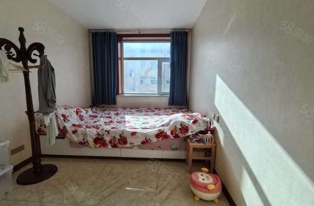 桃花园小区3室2厅138㎡205万二手房图片