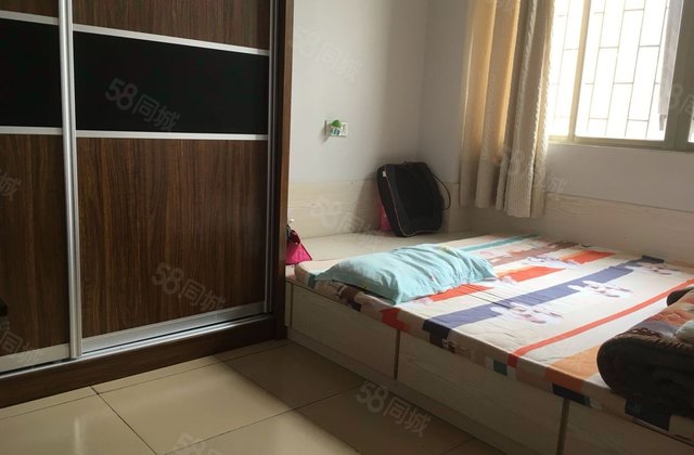 怡富广场2室1厅70㎡68万二手房图片