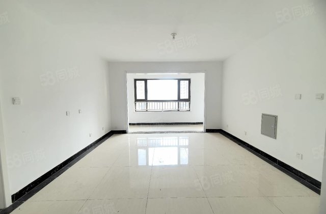 带车位储 元宝户型 双阳台 共18层 中央帝景人民公园利民路