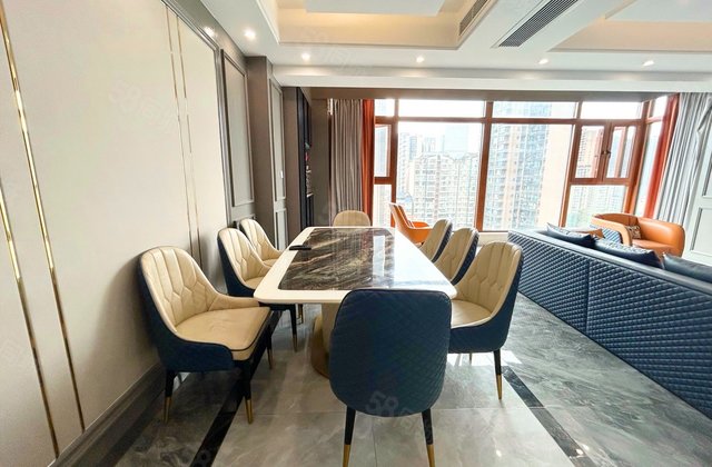 蓝光雍锦阁5室2厅206㎡530万二手房图片