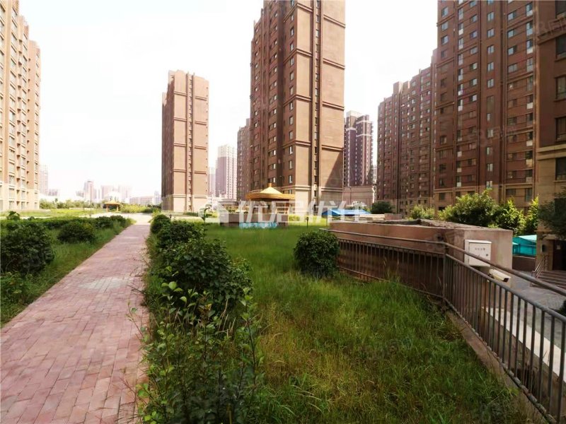 急售兴安路金桥水岸华庭精装修商圈成熟400平大露