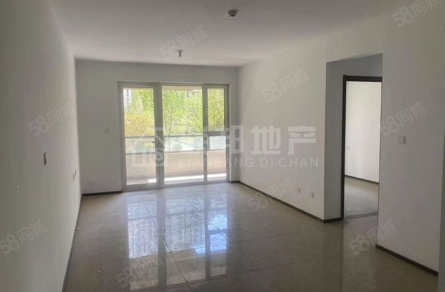 好房子桃李天阅，刚交房就  处理了，随时可以看低于市场