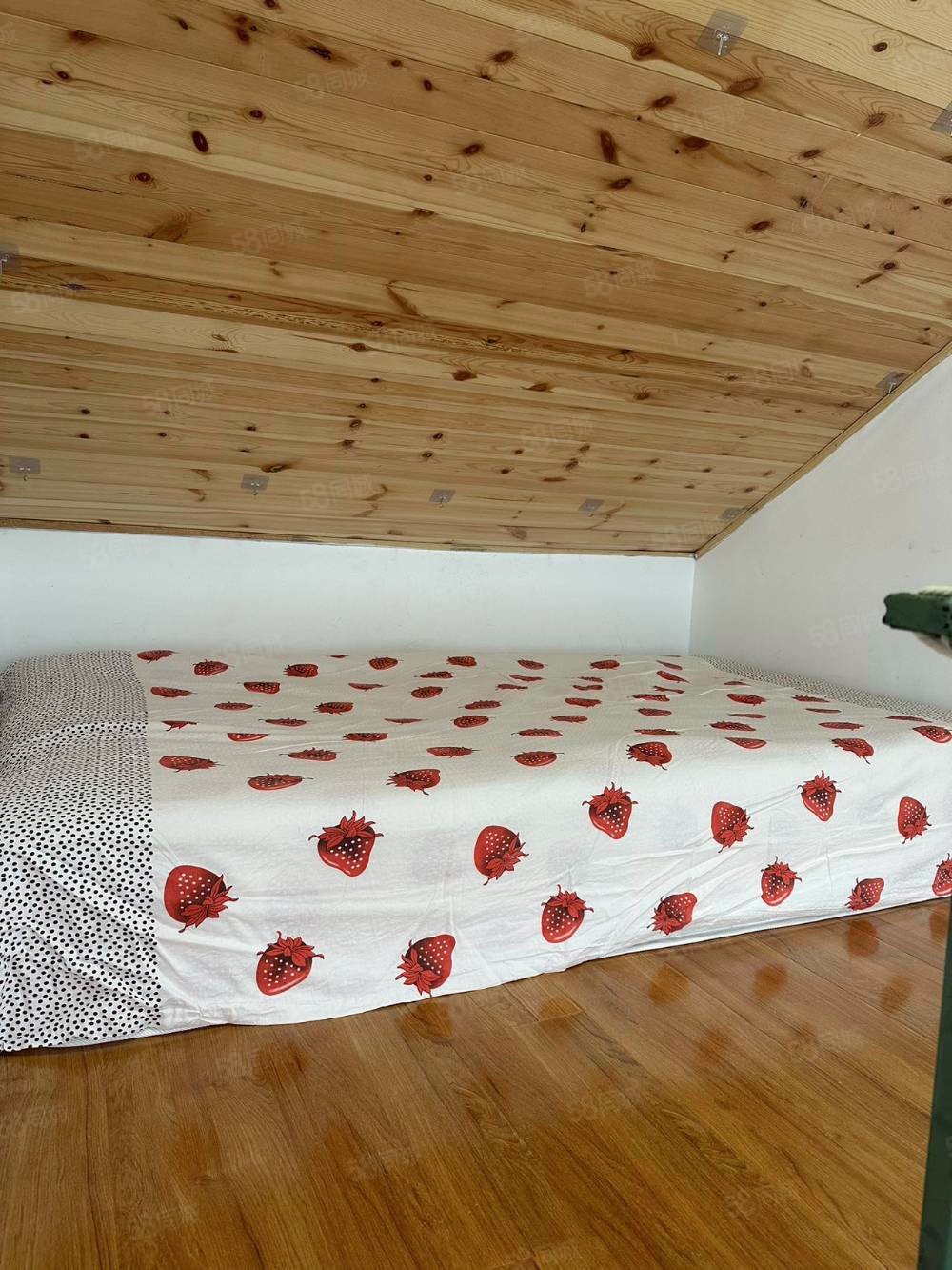 菊兒胡同小區(qū)1室1廳1衛(wèi)14㎡南北180萬