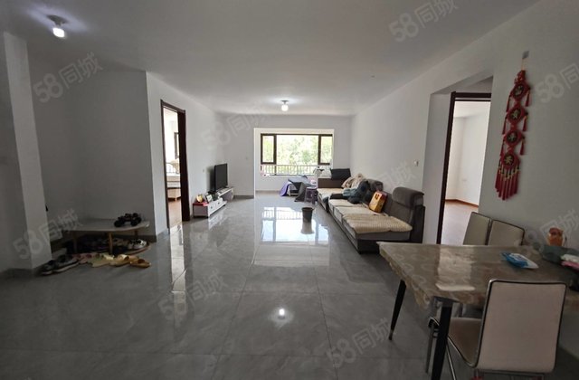 振兴路 徒骇河边 洋房大三室 房东去外地  急售随时可看房