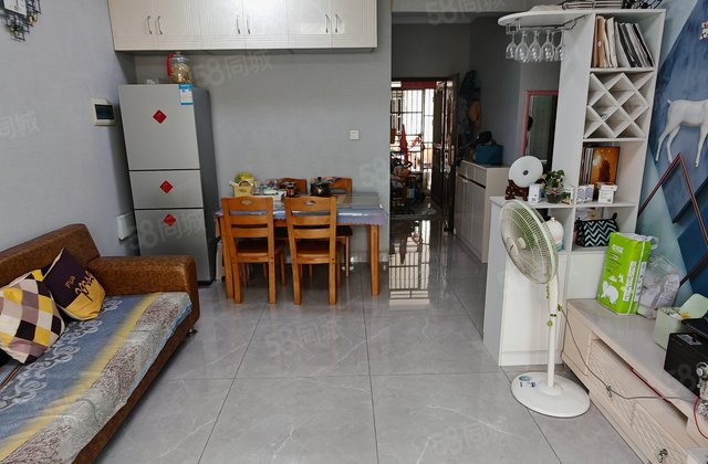 天龙佳园1室1厅61㎡48万二手房图片