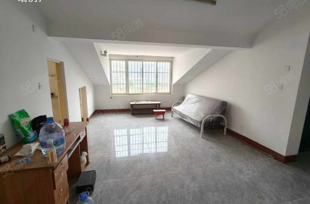 文轩总校 2室朝阳 精装 性价比很高 抓紧看房