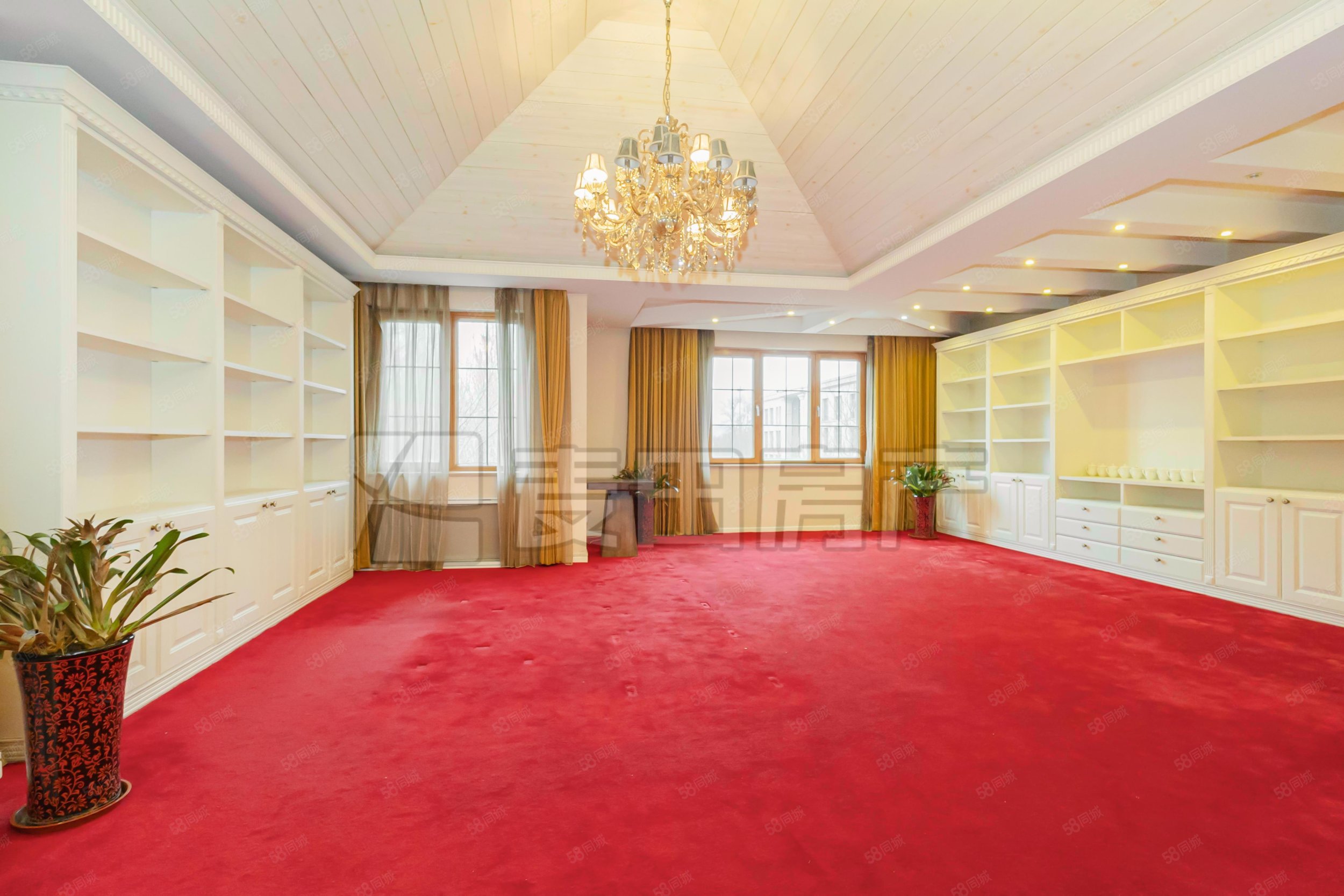 御墅臨楓(別墅)5室2廳4衛(wèi)537.81㎡南北3800萬