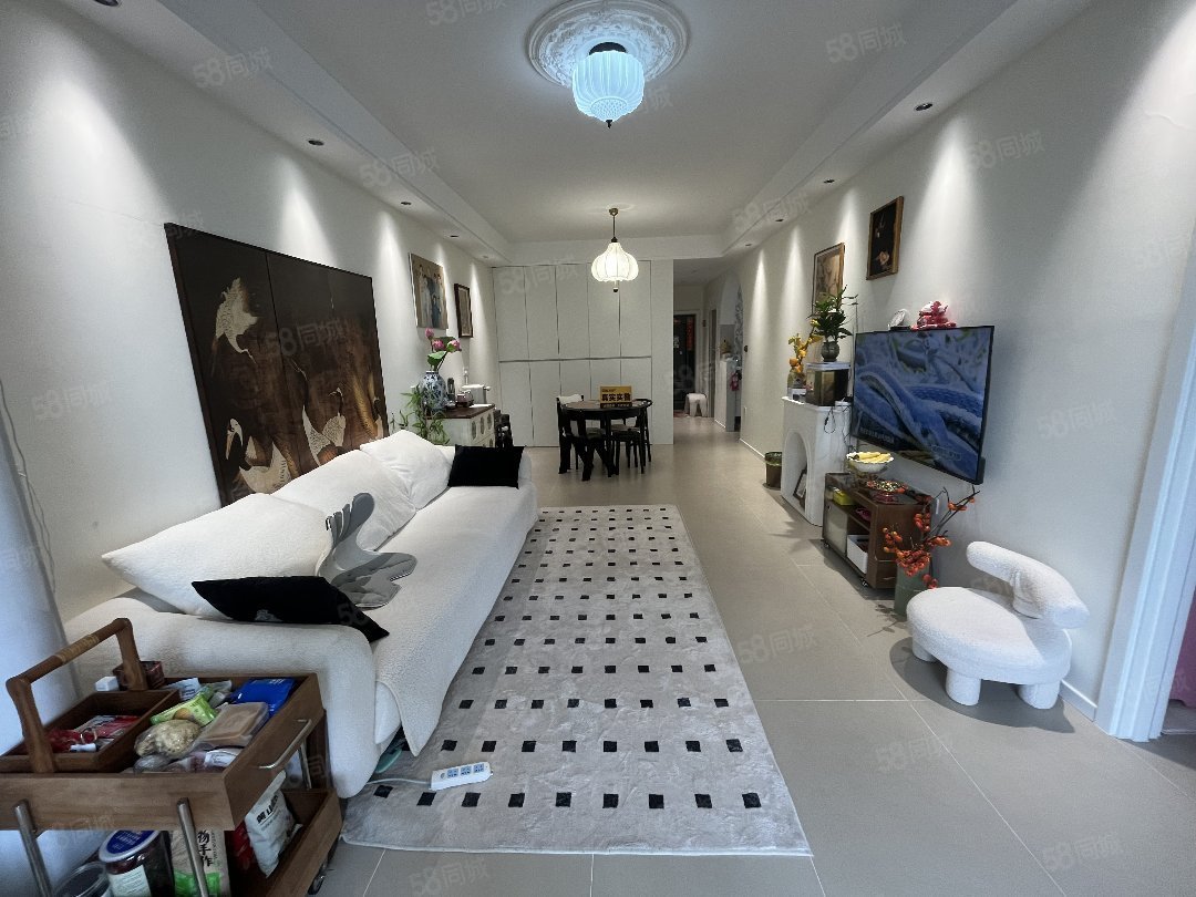 东正棕榈泉2室2厅1卫85㎡南北59.8万