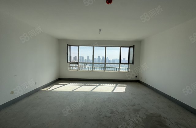 昌润连城 祥荷园 4室3卫 带车位储 观景房免大税