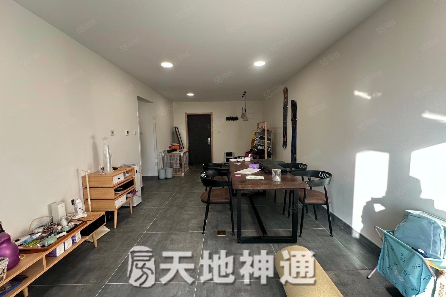 雁棲一品園(A區(qū))1室1廳1衛(wèi)79.32㎡南135萬