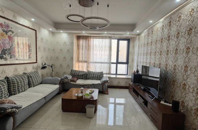 未来东岸华城3室2厅159㎡96万二手房图片