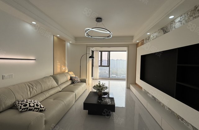 圣桦锦江天玺3室2厅2卫118㎡南北75万