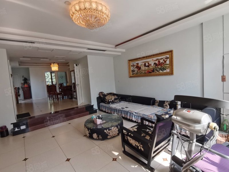 兰溪谷5室2厅3卫300㎡南北300万