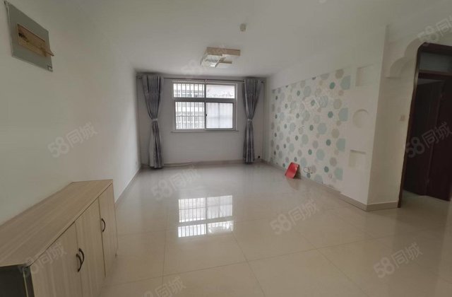 嘉和花园   带地上车库   三室朝阳  双阳台  随时可看