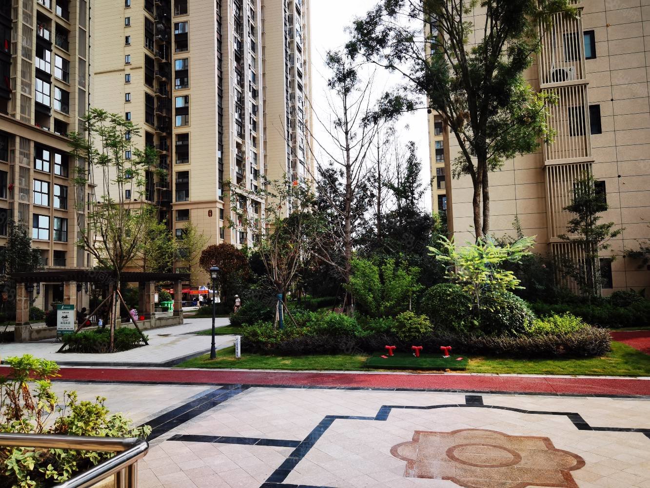 福星上江城3室2厅2卫96.12㎡西南94.6万