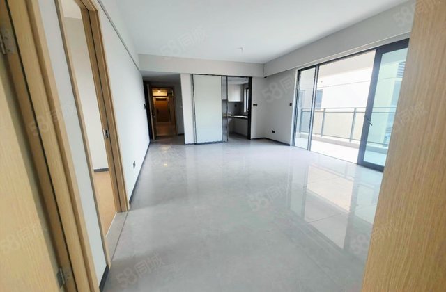 保利时代天珀4室2厅120.43㎡160万二手房图片