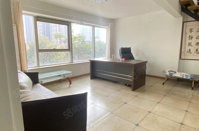 新上当代国际上下复试东边户 上下185平 民水民电 暖气燃气