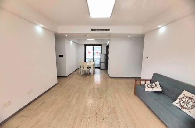 万华嘉园4室2厅143㎡179.8万二手房图片