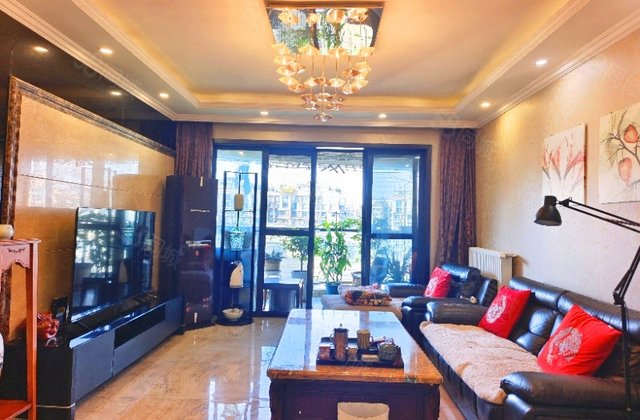 保利花园一期3室2厅111.93㎡249万二手房图片