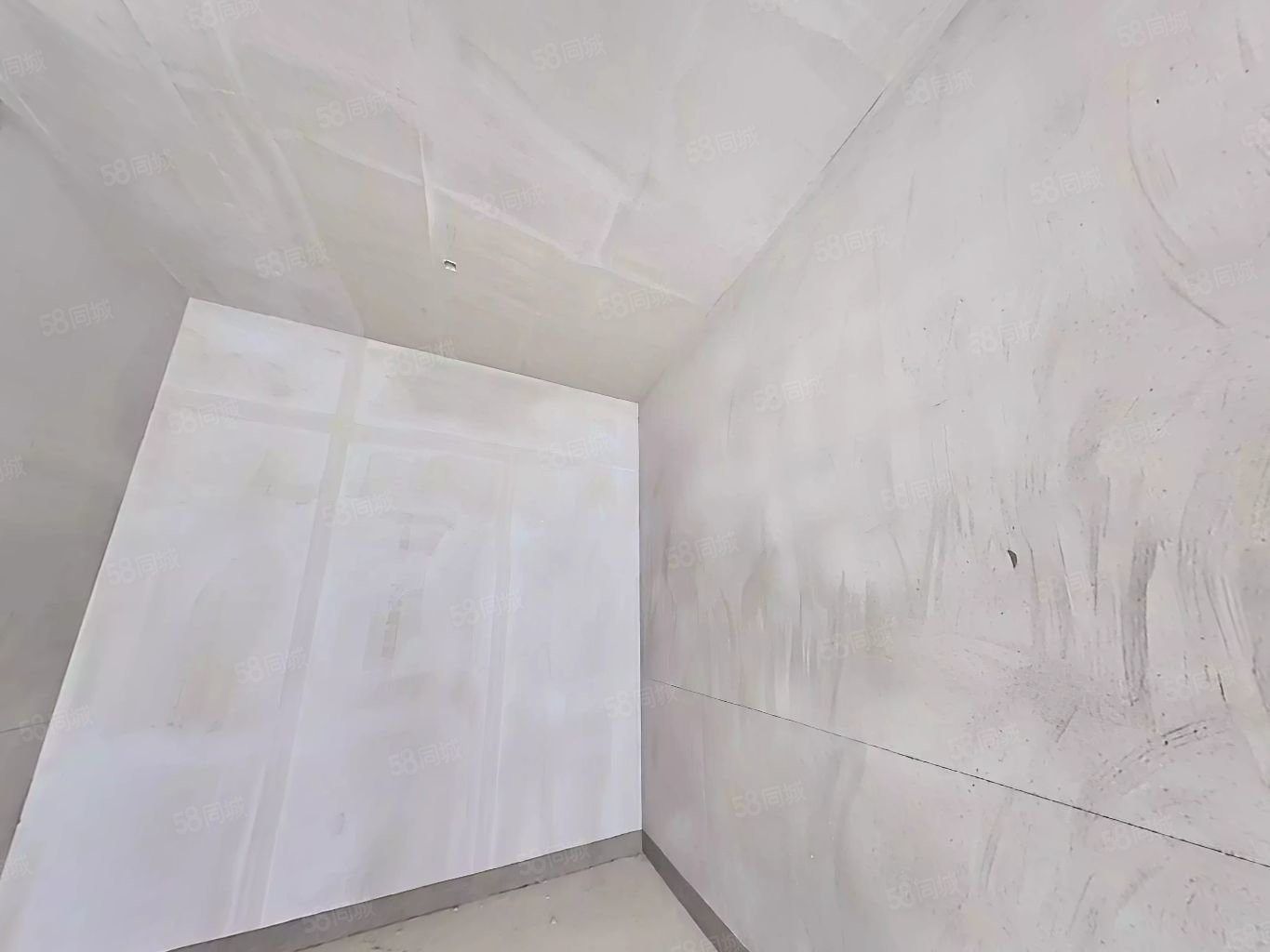 国瑞麓林府4室2厅3卫142㎡南北125万