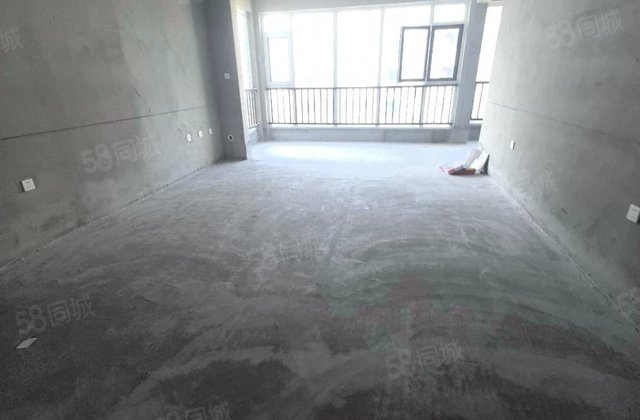 世纪尚院4室2厅138㎡79.9万二手房图片