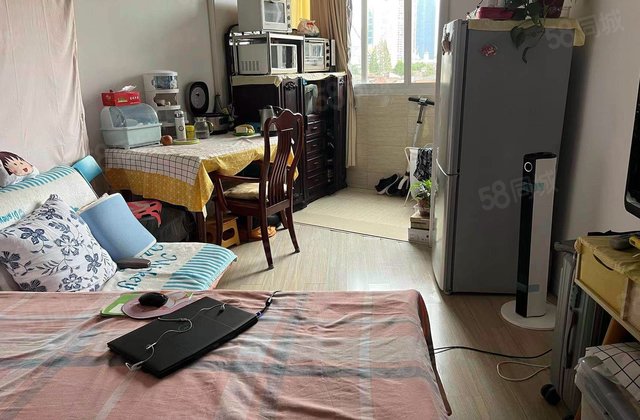 镇宁路465弄小区2室0厅49.26㎡300万二手房图片