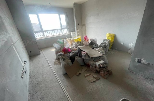 金山盛和3室1厅97.46㎡59.8万二手房图片