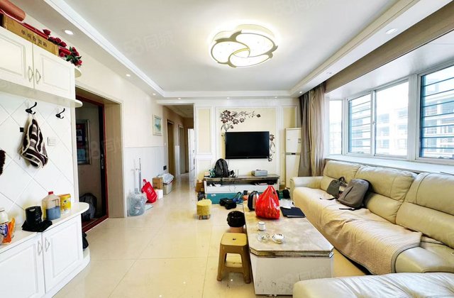 正泓新天地 精装修 近医院 交通便捷 南北通透 带电梯