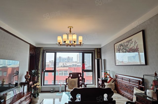 恒信新悦3室2厅136.98㎡100万二手房图片