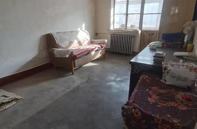 东山路小区2室2厅66.7㎡23.8万二手房图片