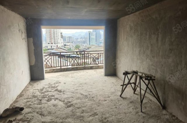 俊逸江山4室2厅162㎡58.8万二手房图片