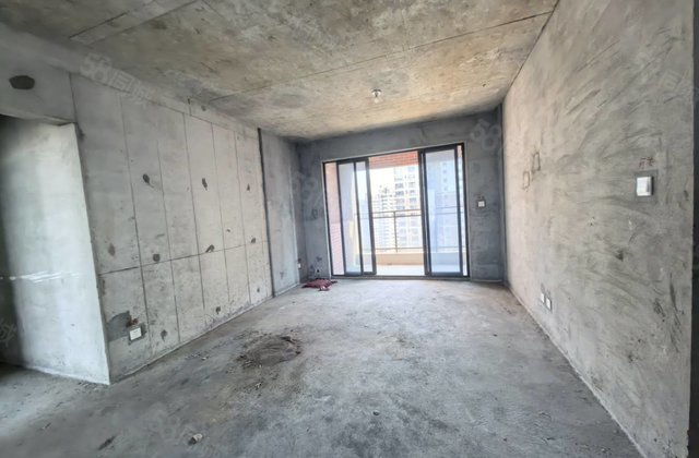北大资源翡翠公园4室2厅128㎡56.8万二手房图片
