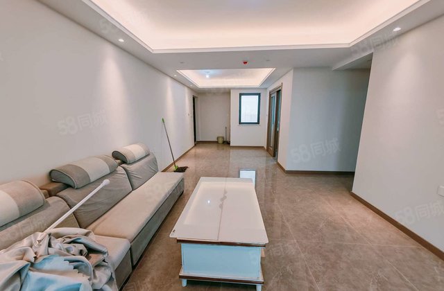 急售！聊城新一中对过，翰林天悦，新房未住，带车储，可按揭