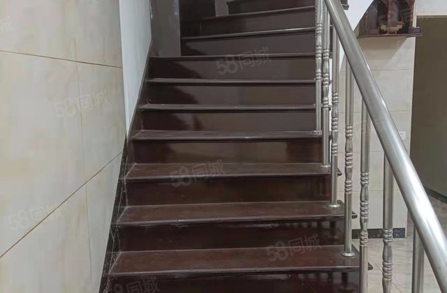 红枫新村3室2厅136.9㎡245万二手房图片