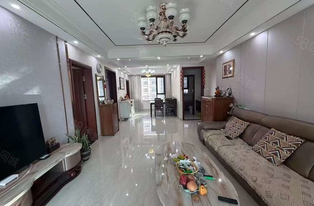 170万 电梯洋房 精装三室 锦绣观邸  送车位 储藏室