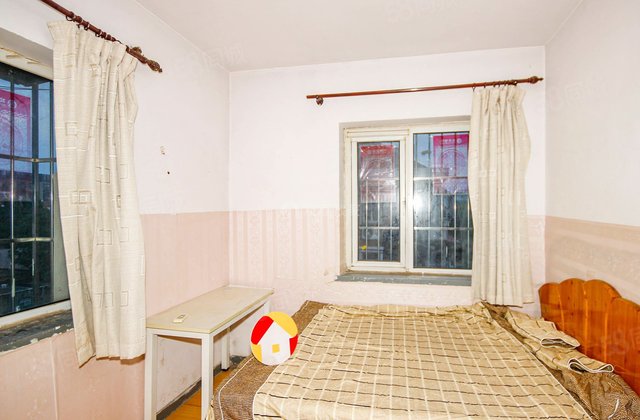 临园里2室1厅52㎡102万二手房图片