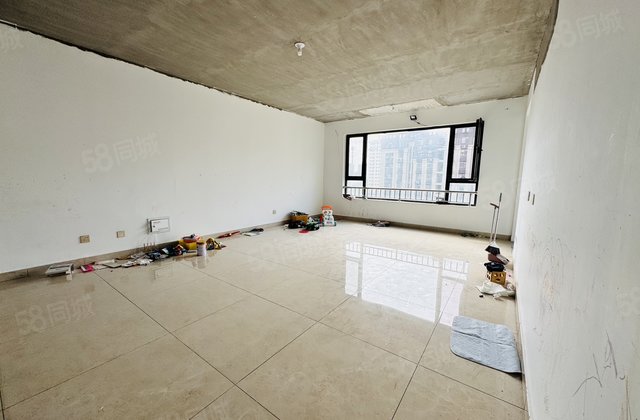 电梯洋房 民生凤凰城1号院 南北通透四室双卫 带子母车位